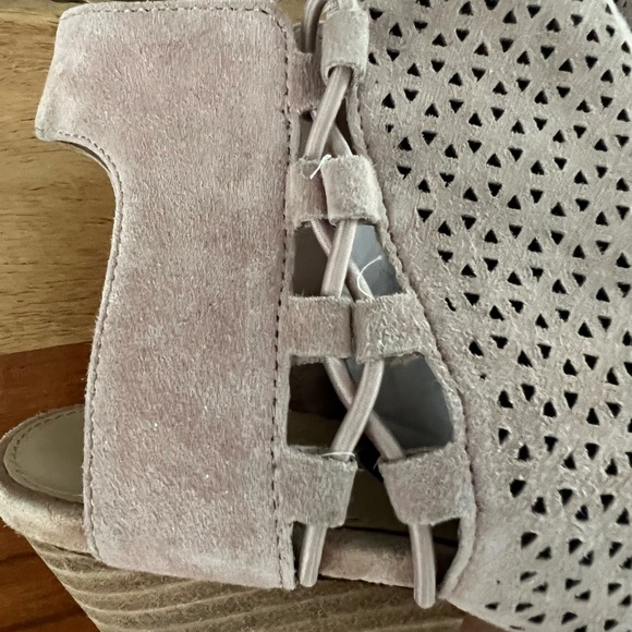 Vince Camuto Sandal - Ennisa - Size 8.5 - Picture 8 of 10